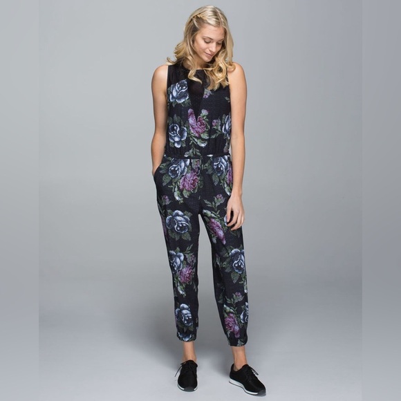 Lululemon Party Onsie, size approx 8 - Picture 1 of 9